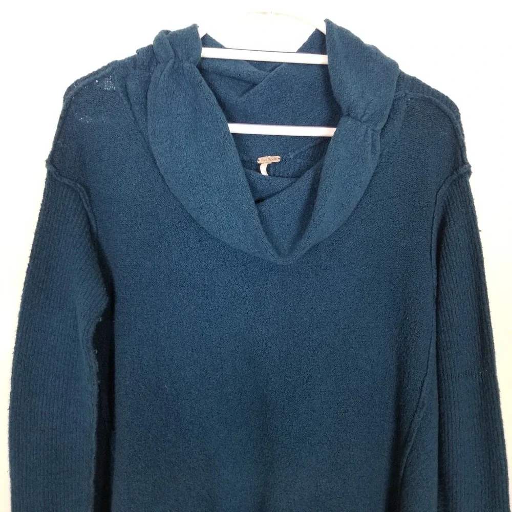Free People Women‎ Strawberry Fields Cowl Neck Sweater Sz M Teal Blue Boho